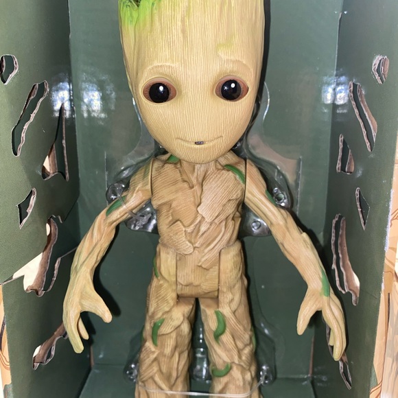 Awesome Interactive Talking Groot with Bluetooth - Picture 3 of 7